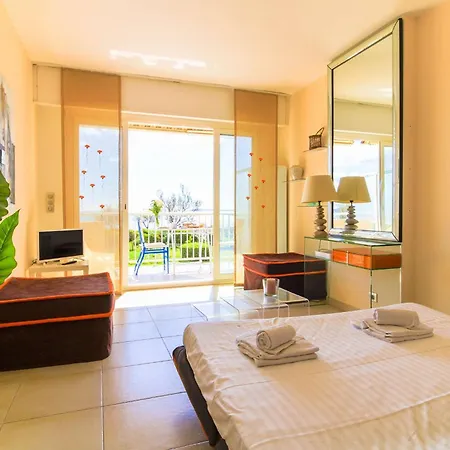 Appartement Select'sohome - Pour 2 Personnes Sur La Du Lavandou Avec Parking Prive ! - Fregate-04 *