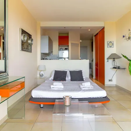 Select'sohome - Pour 2 Personnes Sur La Du Lavandou Avec Parking Prive ! - Fregate-04 Appartement Le Lavandou